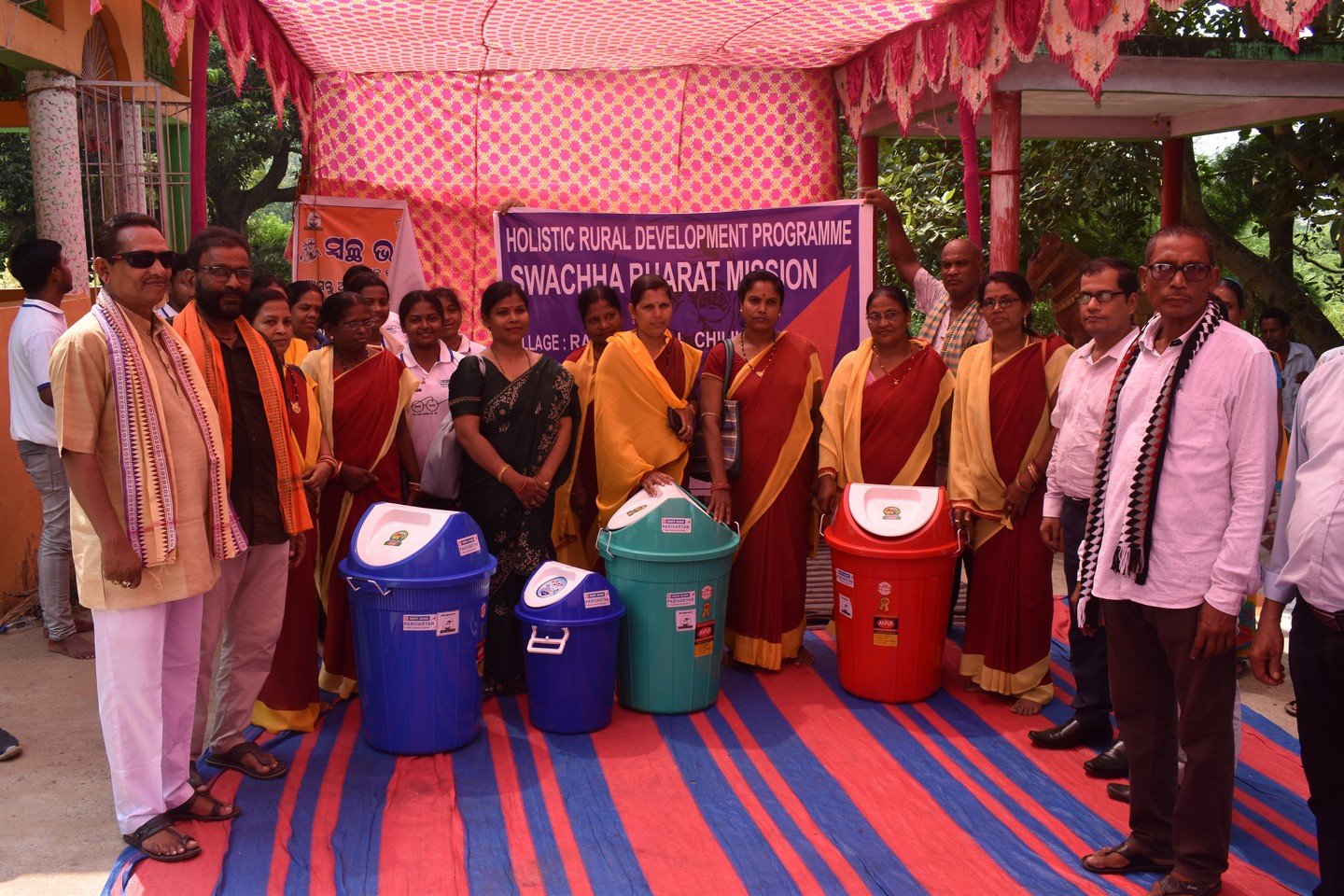 Swachh Bharat Mission Community In Action For Clean Village Prayatn 